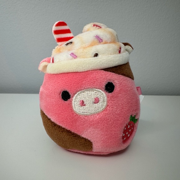 Rishi the Strawberry Milkshake Cow Micromallow - Picture 2 of 5